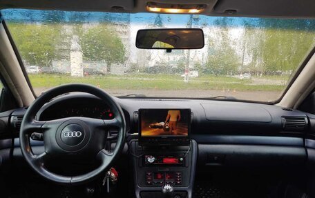 Audi A4, 1998 год, 310 000 рублей, 20 фотография