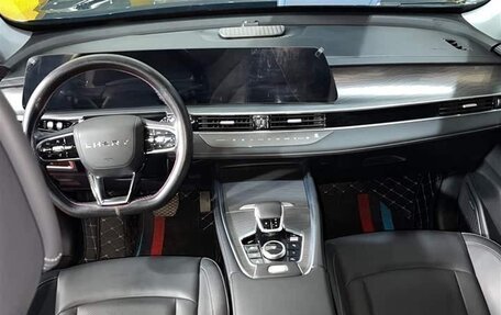 Chery Tiggo 8 Pro, 2022 год, 2 100 000 рублей, 8 фотография