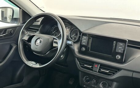 Skoda Rapid II, 2021 год, 1 439 000 рублей, 9 фотография