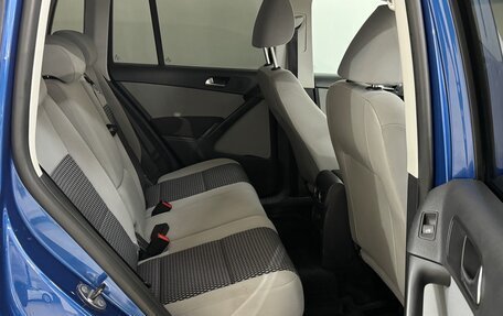 Volkswagen Tiguan I, 2010 год, 819 000 рублей, 16 фотография