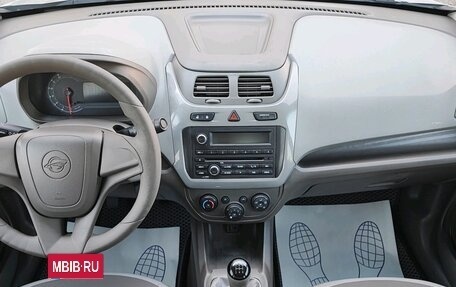 Ravon R4, 2017 год, 700 000 рублей, 7 фотография