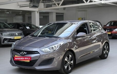Hyundai i30 II рестайлинг, 2013 год, 980 000 рублей, 3 фотография