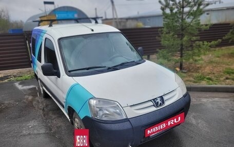 Peugeot Partner II рестайлинг 2, 2010 год, 330 000 рублей, 2 фотография
