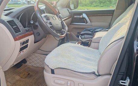 Toyota Land Cruiser 200, 2013 год, 3 300 000 рублей, 6 фотография