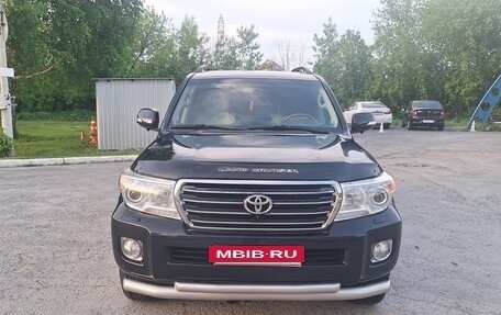 Toyota Land Cruiser 200, 2013 год, 3 300 000 рублей, 10 фотография