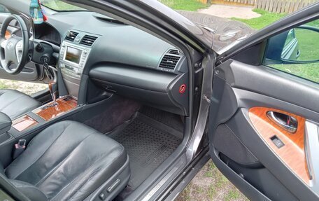 Toyota Camry, 2011 год, 1 750 000 рублей, 7 фотография