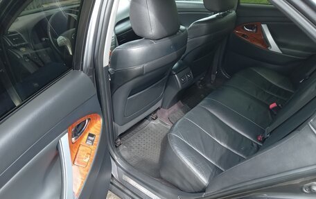 Toyota Camry, 2011 год, 1 750 000 рублей, 6 фотография