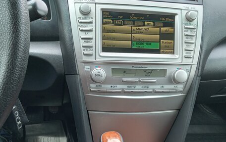 Toyota Camry, 2011 год, 1 750 000 рублей, 8 фотография