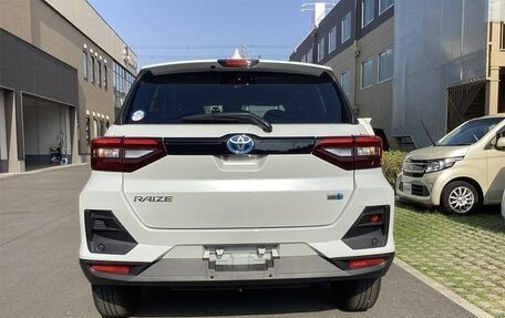 Toyota Raize I, 2022 год, 1 285 000 рублей, 2 фотография