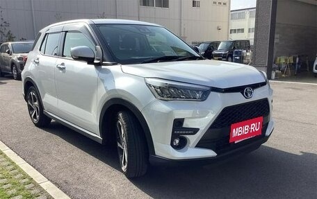 Toyota Raize I, 2022 год, 1 285 000 рублей, 7 фотография