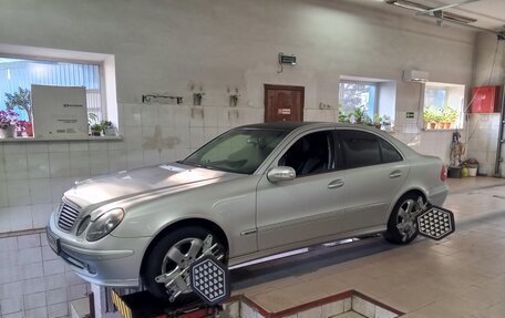 Mercedes-Benz E-Класс, 2005 год, 850 000 рублей, 2 фотография