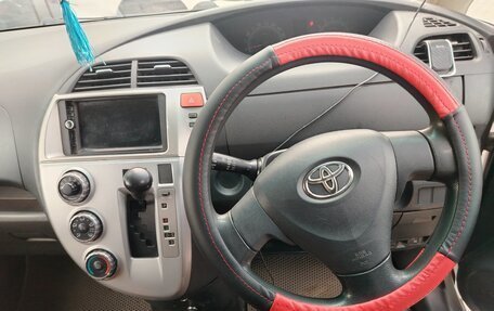 Toyota Ractis I, 2010 год, 650 000 рублей, 9 фотография