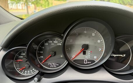 Porsche Cayenne III, 2011 год, 2 370 000 рублей, 16 фотография