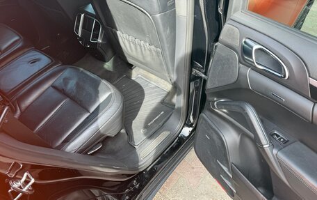 Porsche Cayenne III, 2011 год, 2 370 000 рублей, 22 фотография