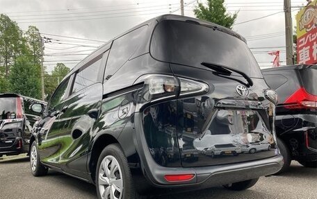 Toyota Sienta II, 2021 год, 1 093 000 рублей, 3 фотография