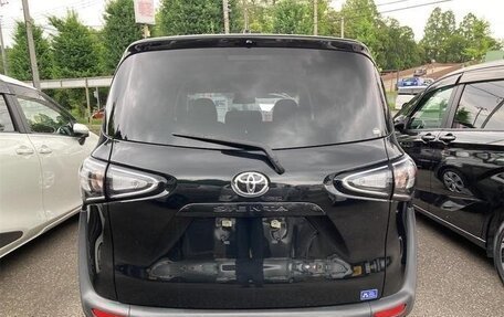 Toyota Sienta II, 2021 год, 1 093 000 рублей, 4 фотография