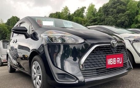Toyota Sienta II, 2021 год, 1 093 000 рублей, 5 фотография