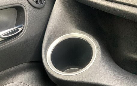 Toyota Sienta II, 2021 год, 1 093 000 рублей, 26 фотография