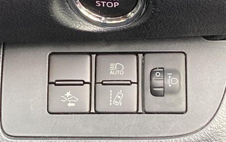 Toyota Sienta II, 2021 год, 1 093 000 рублей, 40 фотография