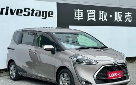 Toyota Sienta II, 2021 год, 1 032 000 рублей, 2 фотография