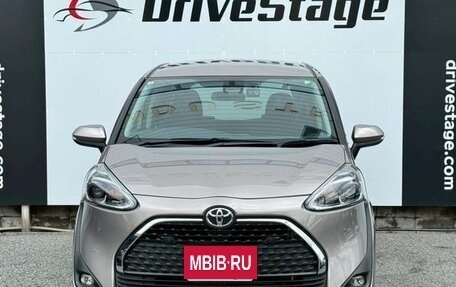 Toyota Sienta II, 2021 год, 1 032 000 рублей, 3 фотография