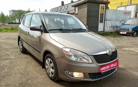 Skoda Fabia II, 2011 год, 680 000 рублей, 2 фотография