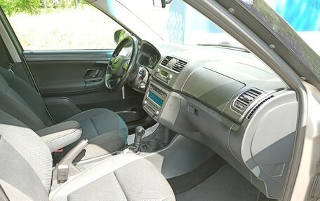 Skoda Fabia II, 2011 год, 680 000 рублей, 18 фотография