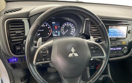 Mitsubishi Outlander III рестайлинг 3, 2013 год, 999 000 рублей, 9 фотография