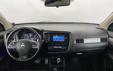 Mitsubishi Outlander III рестайлинг 3, 2013 год, 999 000 рублей, 7 фотография