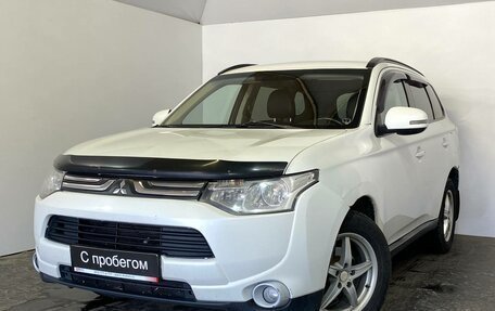 Mitsubishi Outlander III рестайлинг 3, 2013 год, 999 000 рублей, 3 фотография