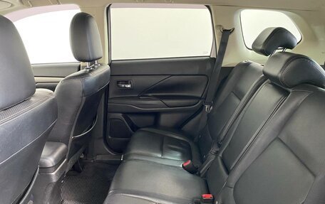Mitsubishi Outlander III рестайлинг 3, 2013 год, 999 000 рублей, 14 фотография