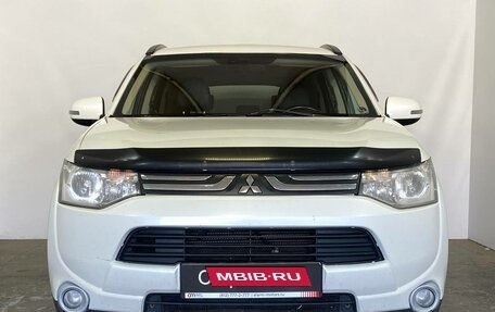 Mitsubishi Outlander III рестайлинг 3, 2013 год, 999 000 рублей, 2 фотография