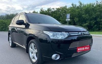Mitsubishi Outlander III рестайлинг 3, 2013 год, 1 240 000 рублей, 1 фотография