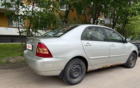 Toyota Corolla, 2004 год, 600 000 рублей, 4 фотография