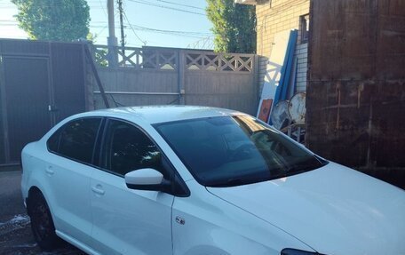 Volkswagen Polo VI (EU Market), 2014 год, 800 000 рублей, 3 фотография