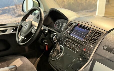 Volkswagen Multivan T5, 2010 год, 1 999 000 рублей, 10 фотография