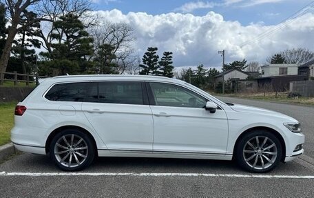 Volkswagen Passat B8 рестайлинг, 2017 год, 1 550 000 рублей, 2 фотография
