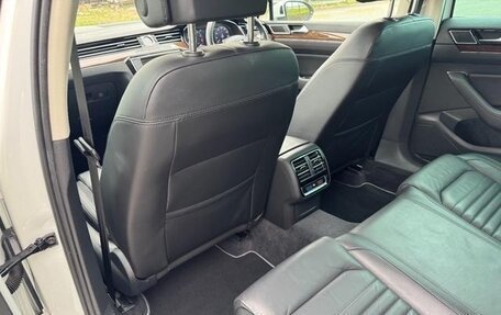 Volkswagen Passat B8 рестайлинг, 2017 год, 1 550 000 рублей, 10 фотография
