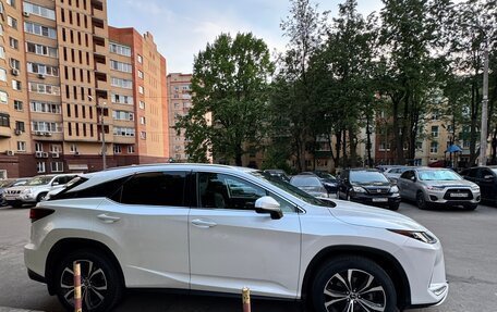 Lexus RX IV рестайлинг, 2020 год, 6 300 000 рублей, 5 фотография