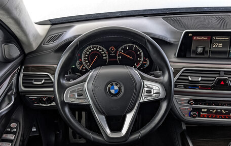 BMW 7 серия, 2018 год, 4 980 000 рублей, 22 фотография
