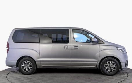 Hyundai H-1 II рестайлинг, 2021 год, 3 750 000 рублей, 4 фотография