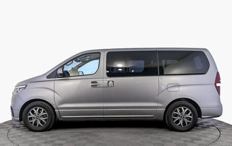 Hyundai H-1 II рестайлинг, 2021 год, 3 750 000 рублей, 8 фотография