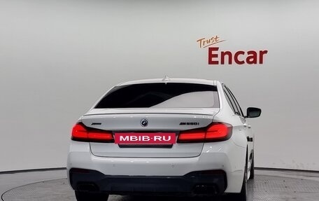 BMW 5 серия, 2021 год, 3 596 000 рублей, 4 фотография