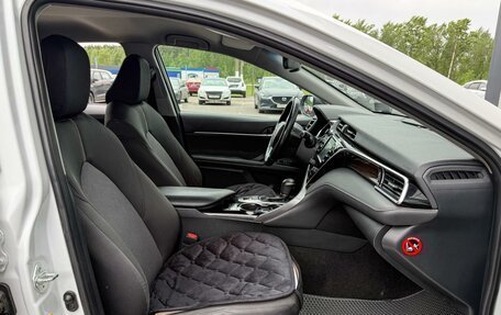 Toyota Camry, 2018 год, 2 450 000 рублей, 8 фотография