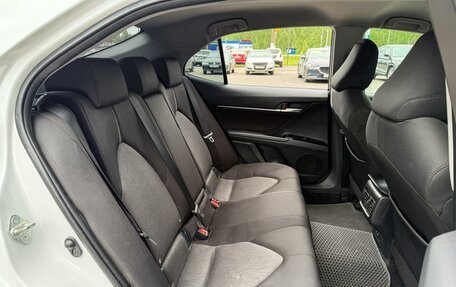 Toyota Camry, 2018 год, 2 450 000 рублей, 7 фотография