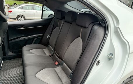 Toyota Camry, 2018 год, 2 450 000 рублей, 9 фотография