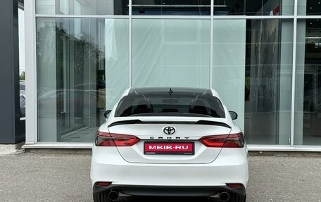 Toyota Camry, 2018 год, 2 450 000 рублей, 4 фотография