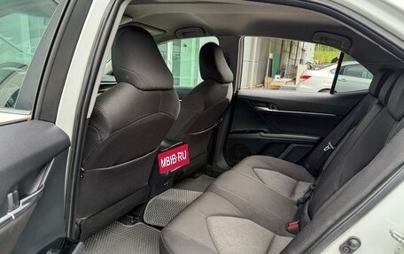 Toyota Camry, 2018 год, 2 450 000 рублей, 11 фотография