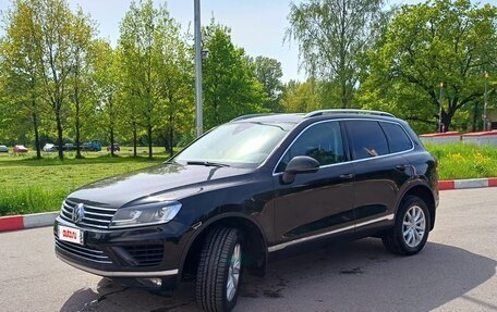 Volkswagen Touareg III, 2015 год, 2 690 000 рублей, 3 фотография