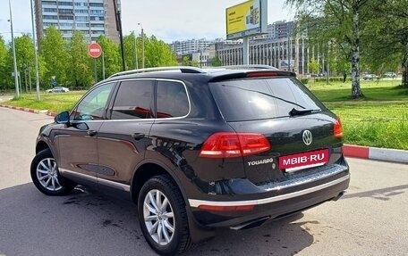 Volkswagen Touareg III, 2015 год, 2 690 000 рублей, 4 фотография